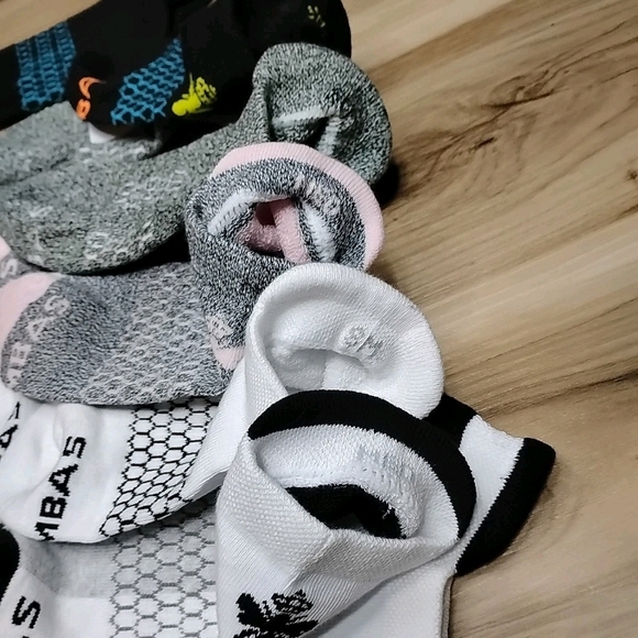 Bombas Assorted Lot Of 5~ (3) Smalls & (2) Mediums - Picture 3 of 4